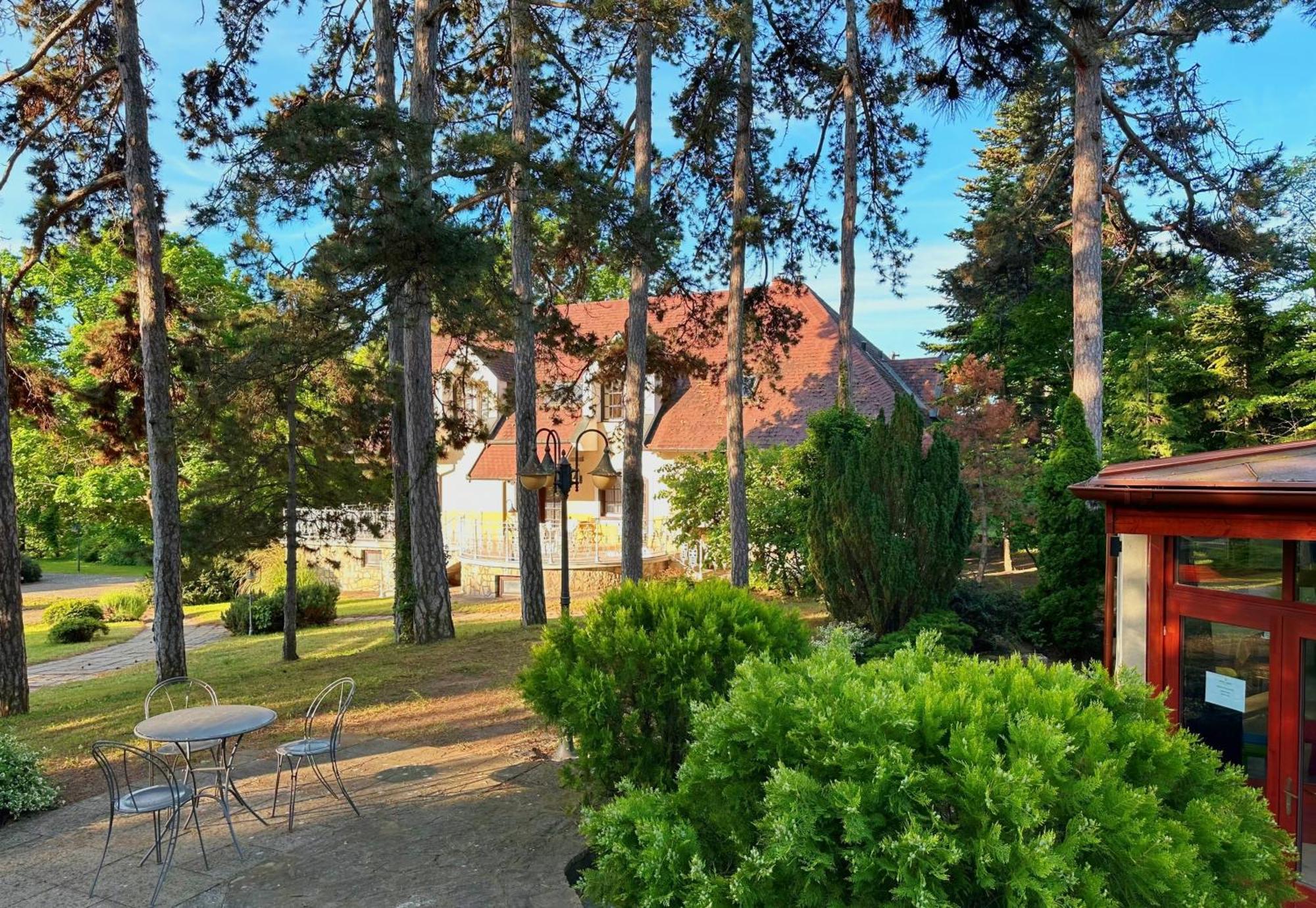 Imola Garden Vendégház Balatonfüred Exterior foto